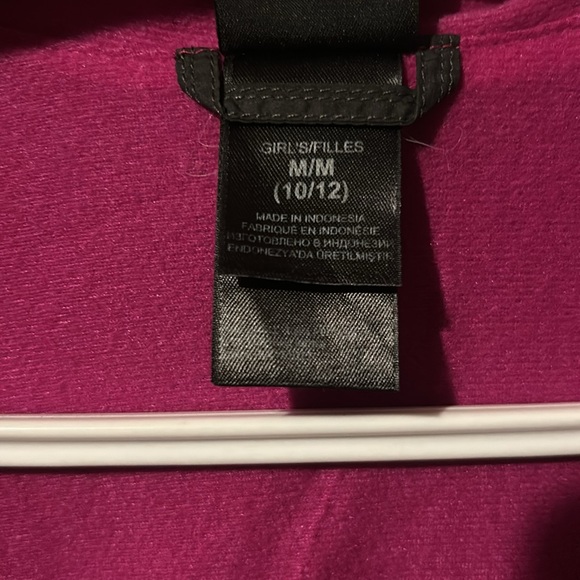 Girls Medium 10/12 The NorthFace Windbreaker Spring/ Fall Jacket Grey and Pink - Picture 4 of 6